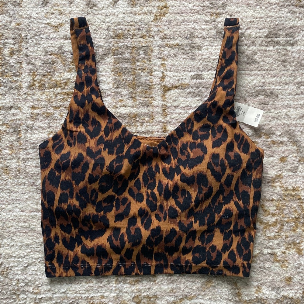 Aerie Offline Cropped Leopard Workout Top